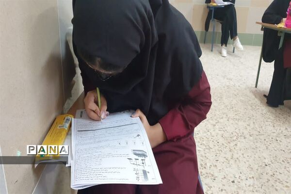 رقابت ۳۳۰ دانش‌آموز در آزمون مدارس نمونه دولتی