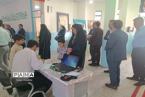 آیین افتتاحیه پایگاه‌های سنجش نوآموزان شهرستان‌های استان تهران در دبستان طاها ملارد