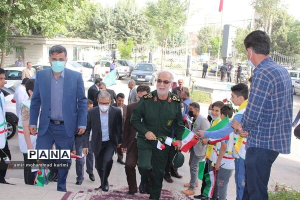 همایش گرامیداشت روز ملی اصناف با حضور پررنگ دانش‌آموزان پیشتاز و خبرنگاران پانا
