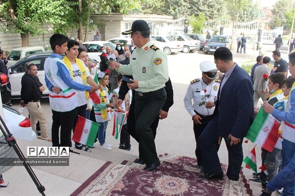 همایش گرامیداشت روز ملی اصناف با حضور پررنگ دانش‌آموزان پیشتاز و خبرنگاران پانا