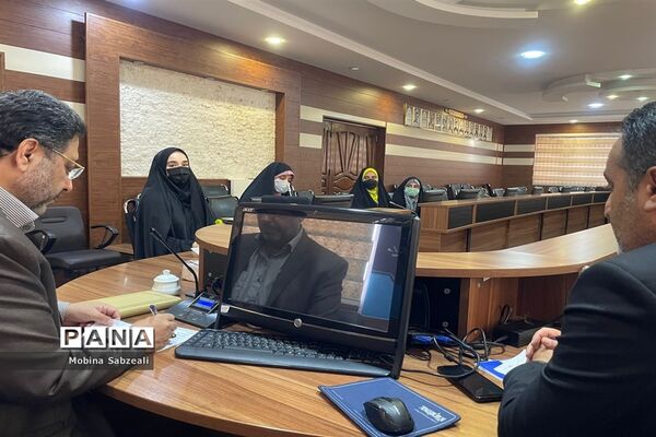 اولین جلسه گفت‌وگو محور هیات رئیسه مجلس دانش‌آموزی منطقه ۱۴
