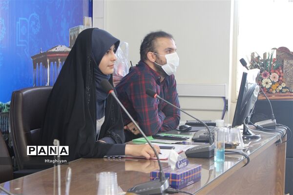 گردهمایی حضوری و مجازی دانش آموزان دختر  خبرنگار خبرگزاری پانا استان اصفهان