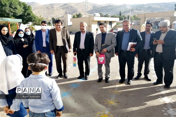 افتتاح پایگاه‌های طرح سنجش سلامت نوآموزان بدو ورود به مدارس در استان فارس