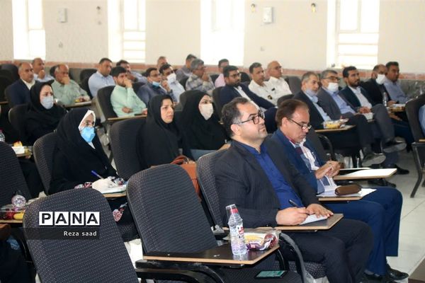 نشست مدیران مقطع متوسطه ناحیه یک اهواز