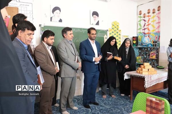 حضور معاون آموزش ابتدایی اداره‌کل آموزش و پرورش فارس در جمع فرهنگیان آباده