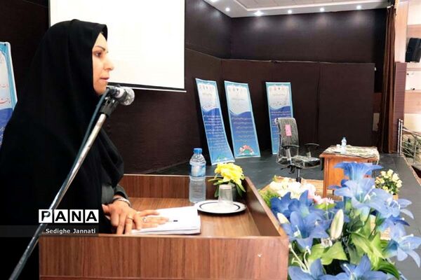حضور معاون آموزش ابتدایی اداره‌کل آموزش و پرورش فارس در جمع فرهنگیان آباده