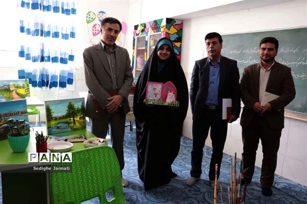 حضور معاون آموزش ابتدایی اداره‌کل آموزش و پرورش فارس در جمع فرهنگیان آباده