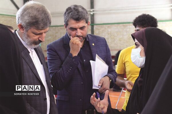 بازدید معاون پرورشی و فرهنگی وزارت آموزش و پرورش از رویداد ایده‌پردازی پیشخان