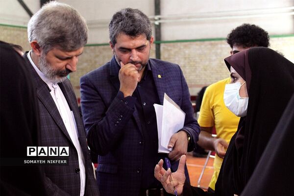 بازدید معاون پرورشی و فرهنگی وزارت آموزش و پرورش از رویداد ایده‌پردازی پیشخان