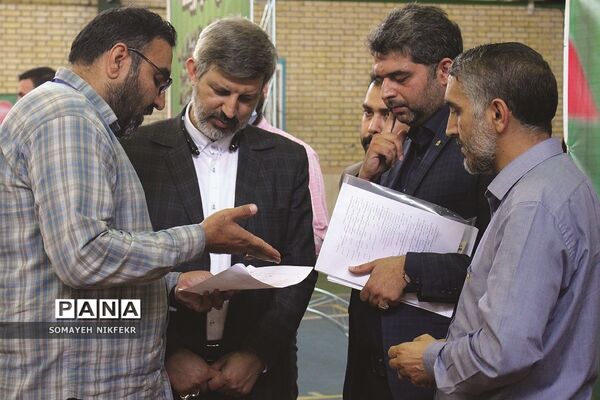 بازدید معاون پرورشی و فرهنگی وزارت آموزش و پرورش از رویداد ایده‌پردازی پیشخان
