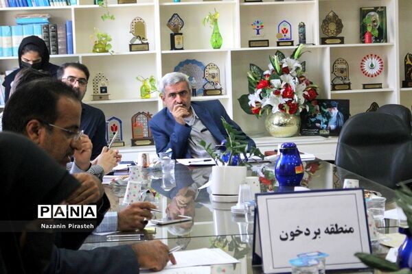 جلسات میز شهرستان‌ها و مناطق معاونت پرورشی و فرهنگی استان بوشهر