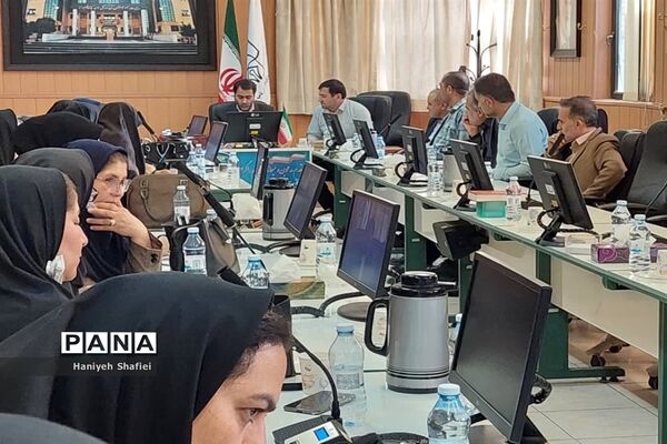 نشست عوامل اجرایی برگزاری کنکور سراسری ناحیه یک شیراز