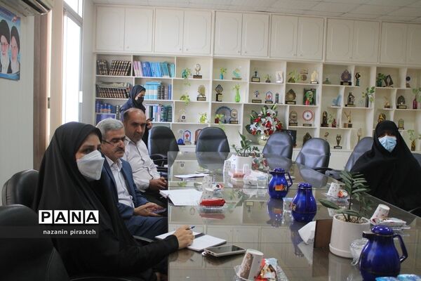 نشست معاون فرهنگی، آموزش و پژوهش اداره‌کل تبلیغات اسلامی بوشهر با معاونت پرورشی و فرهنگی آموزش و پرورش استان بوشهر