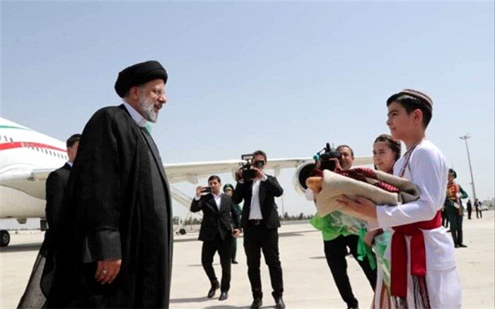 ابراهیم رئیسی وارد عشق‌آباد شد