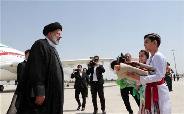 ابراهیم رئیسی وارد عشق‌آباد شد