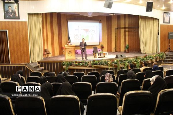 کارگاه آموزشی «روی صحنه زندگی کن »در استان سمنان