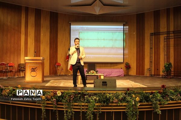 کارگاه آموزشی «روی صحنه زندگی کن »در استان سمنان