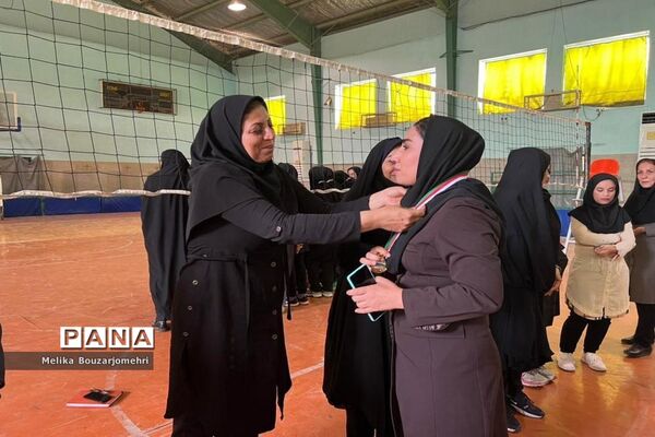جشنواره فرهنگی ورزشی فرهنگیان استان بوشهر رشته والیبال بانوان
