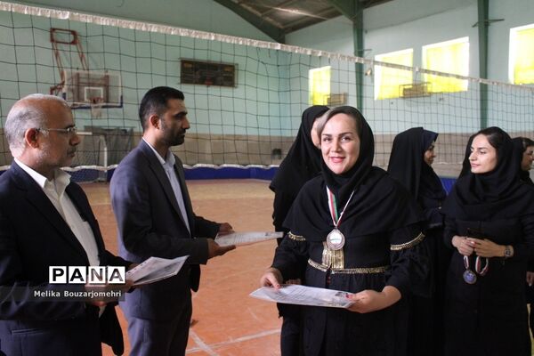 جشنواره فرهنگی ورزشی فرهنگیان استان بوشهر رشته والیبال بانوان