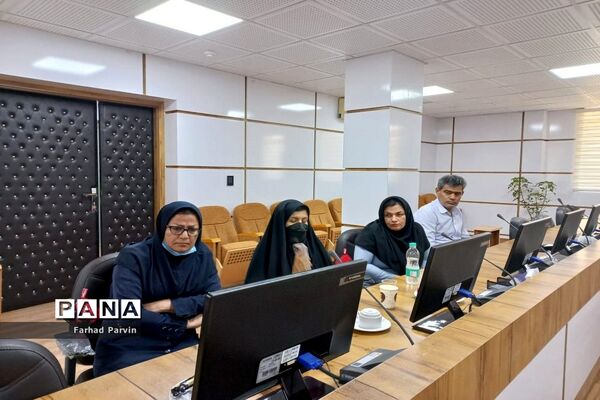 تجلیل از مدیران مدارس همدل استان بوشهر