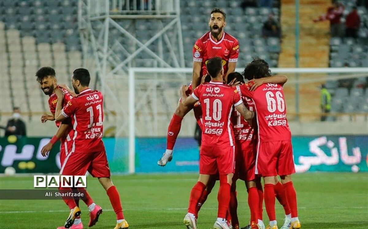 فرزاد آشوبی:  پرسپولیس مراقب باشد؛ ۲ تیم مدعی دیگر هم تیم خوبی بسته‌اند