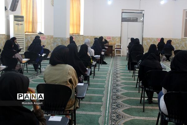 رقابت کنکور رشته تجربی در قم-1