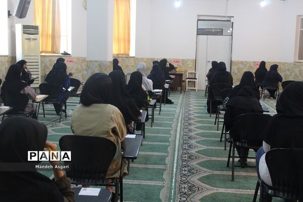 رقابت کنکور رشته تجربی در قم-1