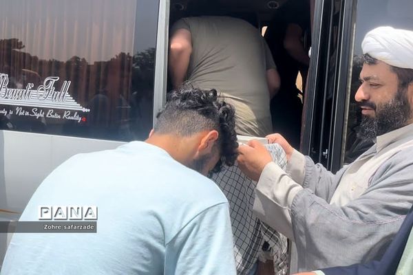 اعزام دانش‌آموزان اتحادیه انجمن‌های اسلامی رودهن به اردوی راهیان نور