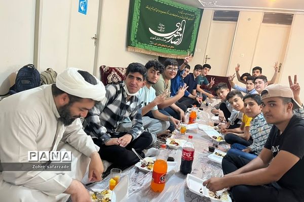 اعزام دانش‌آموزان اتحادیه انجمن‌های اسلامی رودهن به اردوی راهیان نور