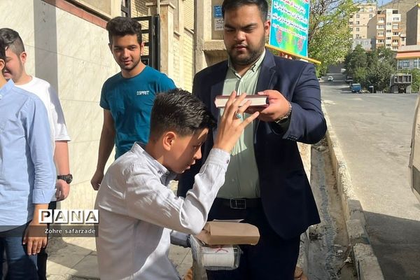 اعزام دانش‌آموزان اتحادیه انجمن‌های اسلامی رودهن به اردوی راهیان نور