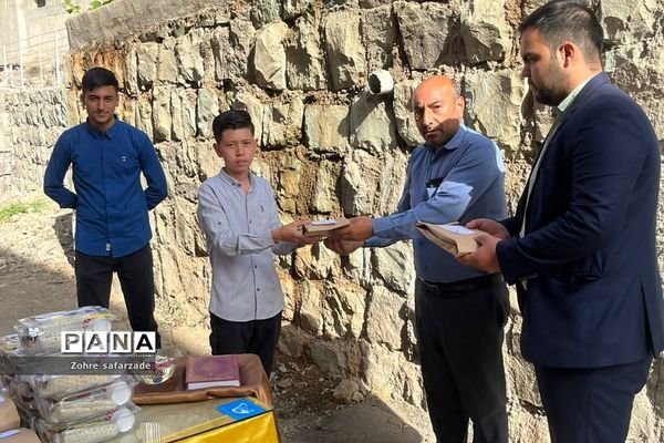 اعزام دانش‌آموزان اتحادیه انجمن‌های اسلامی رودهن به اردوی راهیان نور