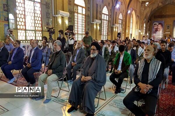 آیین گلریزان و عطرافشانی مزار شهدای هفتم تیر و یادمان شهدای ۷۲ تن