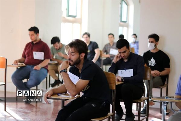 رقابت دانش‌آموزان در کنکور رشته تجربی-2