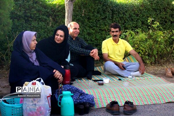 رقابت دانش‌آموزان در کنکور سراسری رشته تجربی در قم-3