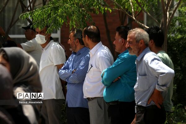 رقابت دانش‌آموزان در کنکور سراسری رشته تجربی در قم-3