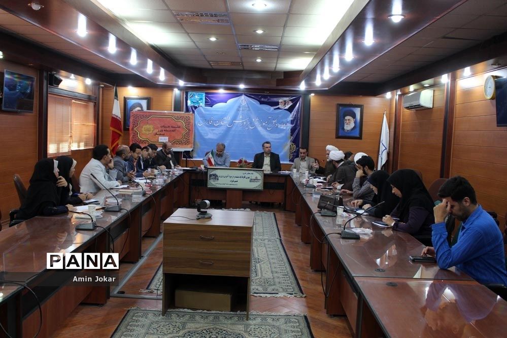 یقین دارم یک انقلاب فرهنگی بزرگ به برکت نماز در استان فارس ایجاد می‌شود