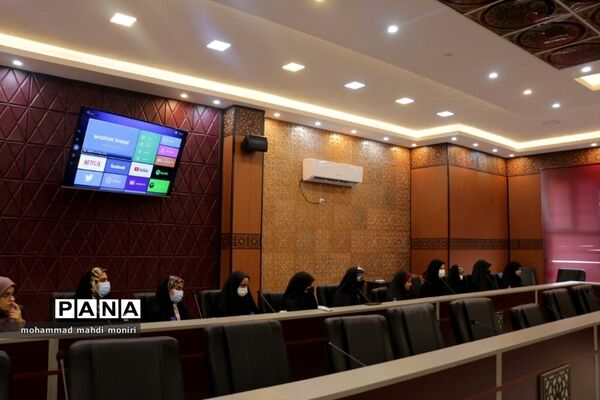 نشست اعضای سمن جوانان شهرستان دیر با مشاور جوان استاندار بوشهر