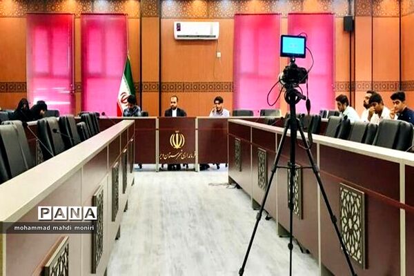 نشست اعضای سمن جوانان شهرستان دیر با مشاور جوان استاندار بوشهر