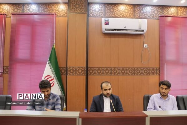 نشست اعضای سمن جوانان شهرستان دیر با مشاور جوان استاندار بوشهر