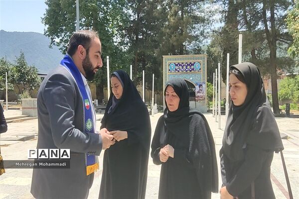 حضور قائم مقام سازمان دانش‌آموزی کشور در مراسم چهلمین روز شهادت محمد جوادبای