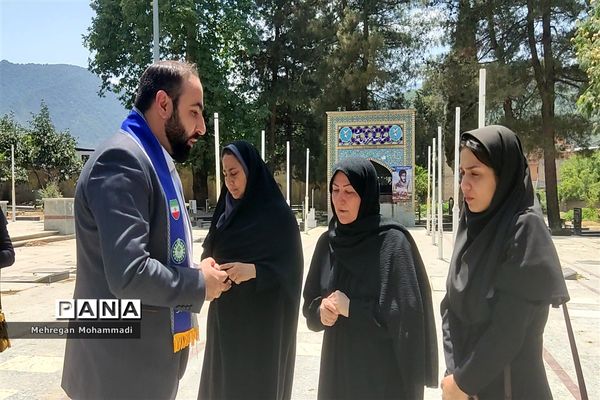 حضور قائم مقام سازمان دانش‌آموزی کشور در مراسم چهلمین روز شهادت محمد جوادبای