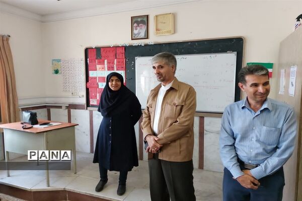 بازدیدمعاون ‌فعالیت‌های دانش‌آموزی سازمان دانش‌آموزی کشور از برنامه‌های تابستانی استان زنجان