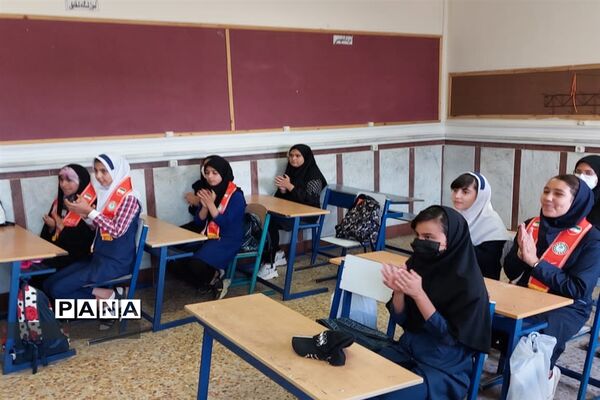 بازدیدمعاون ‌فعالیت‌های دانش‌آموزی سازمان دانش‌آموزی کشور از برنامه‌های تابستانی استان زنجان