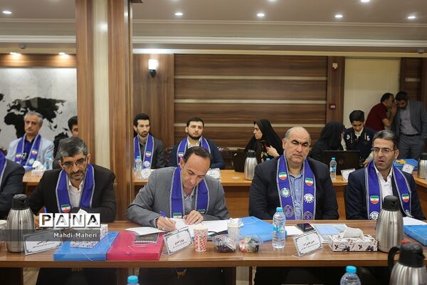 نشست صمیمانه مدیران سازمان دانش‌آموزی سراسر کشور-1