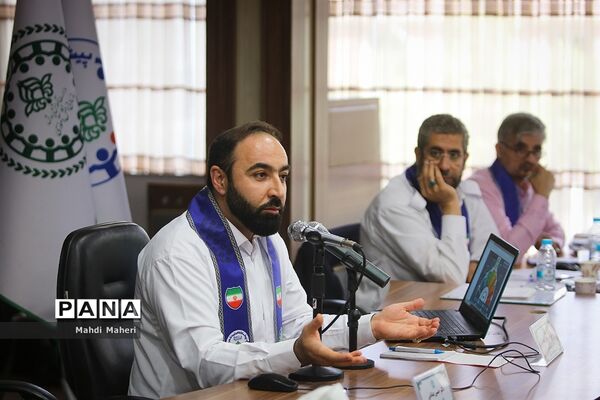 نشست صمیمانه مدیران سازمان دانش‌آموزی سراسر کشور-2