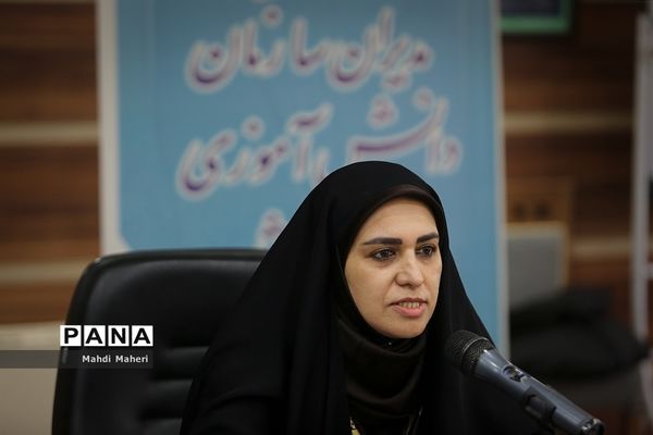 نشست صمیمانه مدیران سازمان دانش‌آموزی سراسر کشور-2