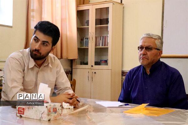 جلسه هماهنگی برنامه‌های کمیته دانش‌آموزی و فرهنگیان عید غدیر