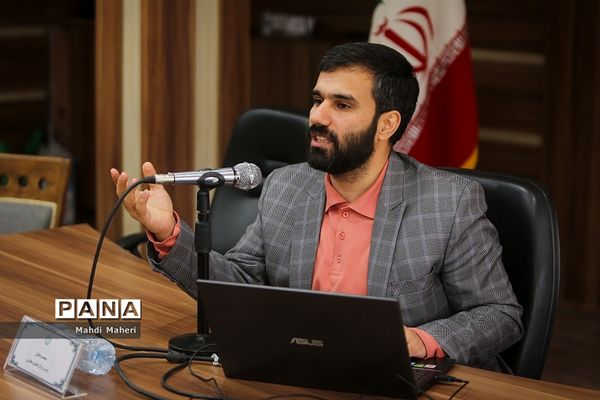 دومین روز نشست صمیمانه مدیران سازمان دانش‌آموزی سراسر کشور