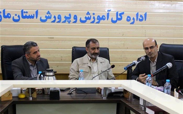 از نظرات همه علاقه‌مندان به تعلیم و تربیت در استان بهره ببریم