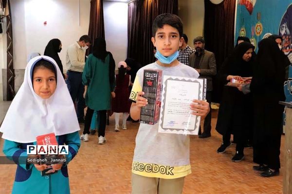 تقدیر از برگزیدگان جشنواره نوجوان سالم در آباده